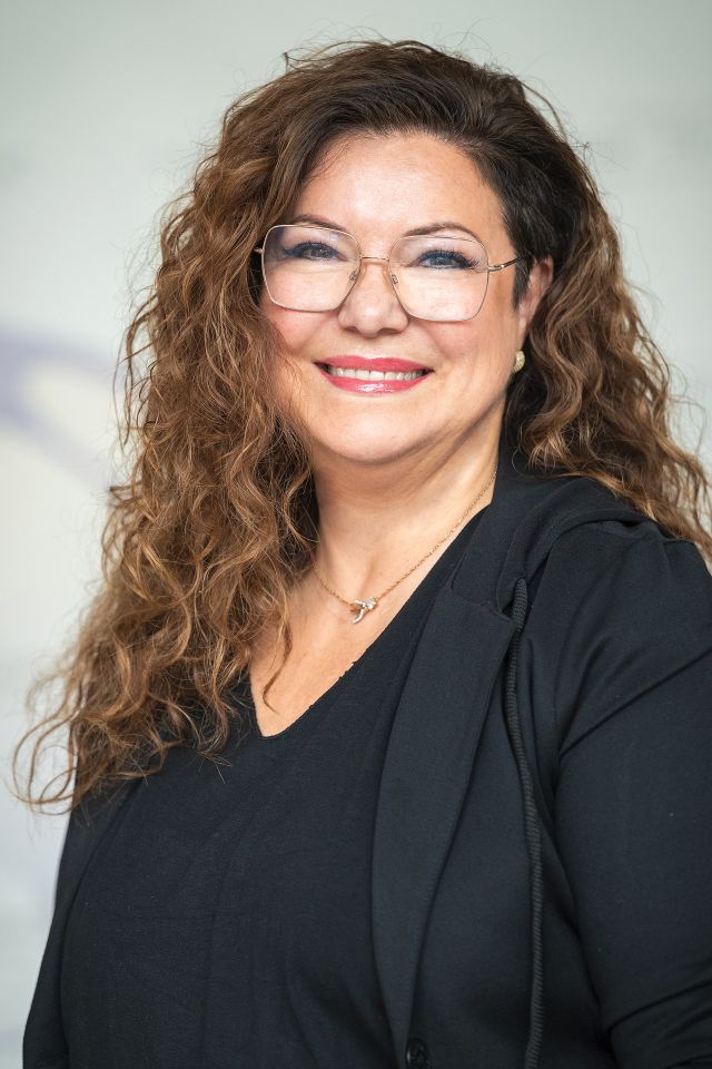 Angela Angela